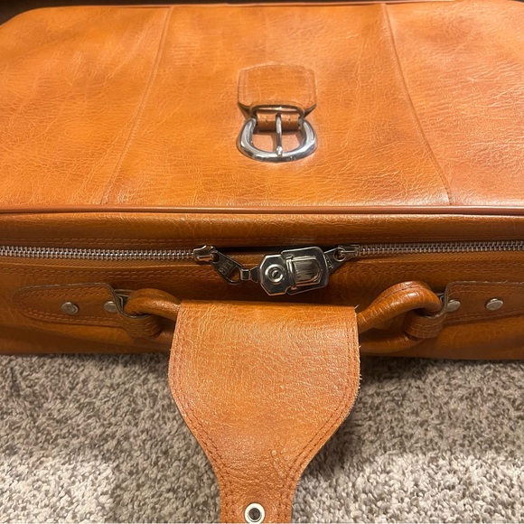 Vintage Cognac Leather Luggage Suitcase Set of 2 - Picture 8 of 10